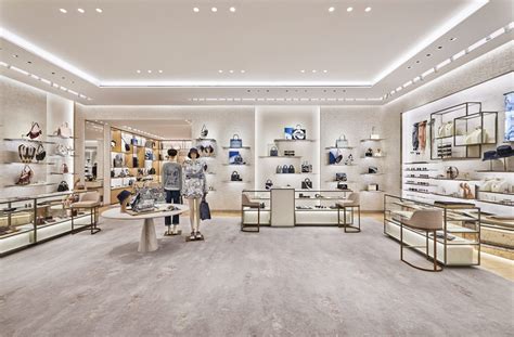 Dior clothing store